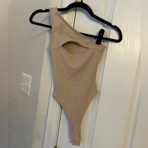 Fashion Nova Ribbed Cream Bodysuit